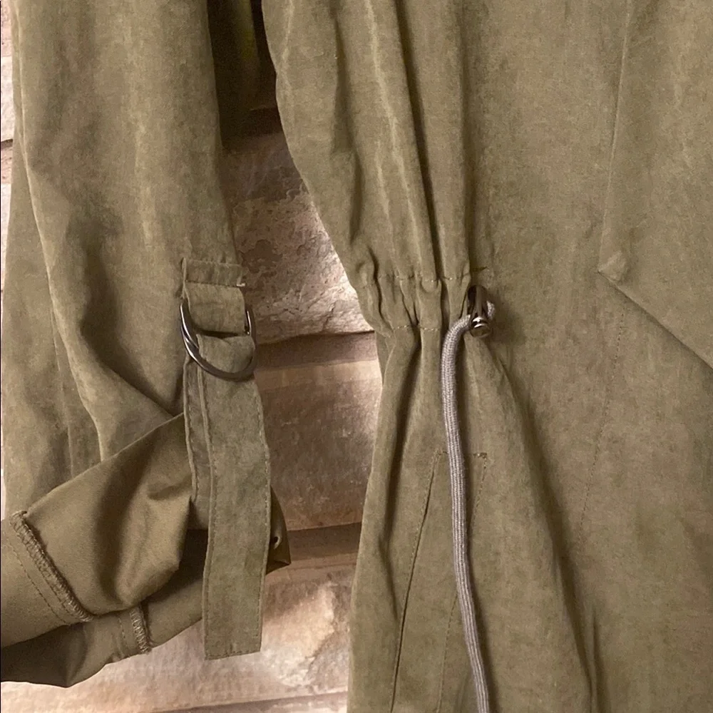 Buckle BKE Jacket Women’s Roll Tab Sleeve Tie Cinch Closure Olive Size M